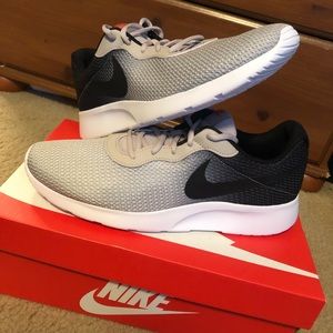 Men’s Nike Tanjuan Shoes Size 12